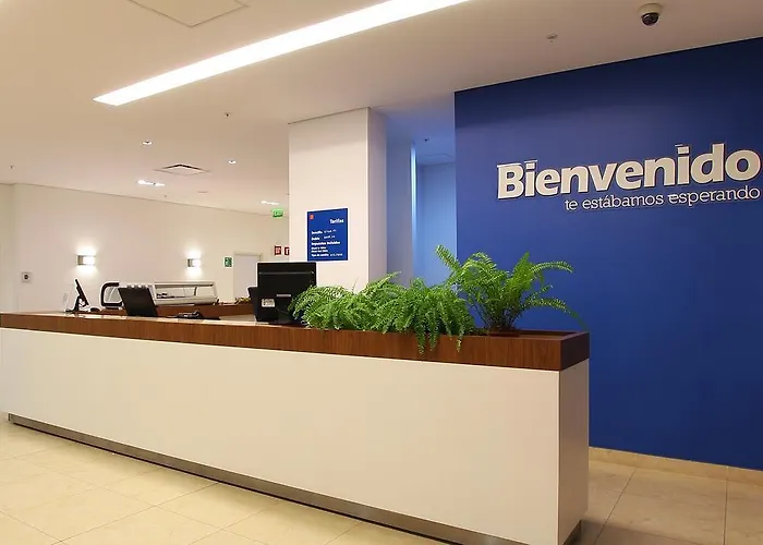 Hotel One Ciudad De Patriotismo 3*